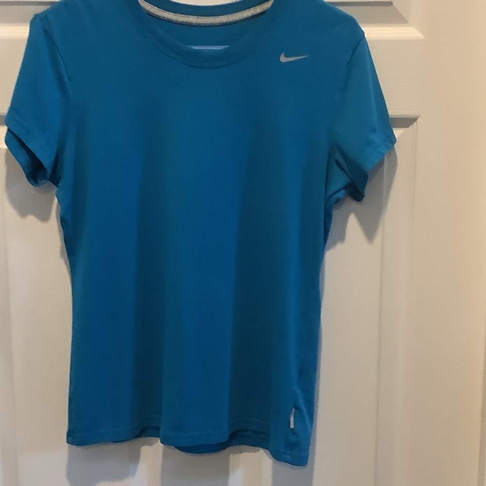 Nike Women's Teal Short Sleeve Tee